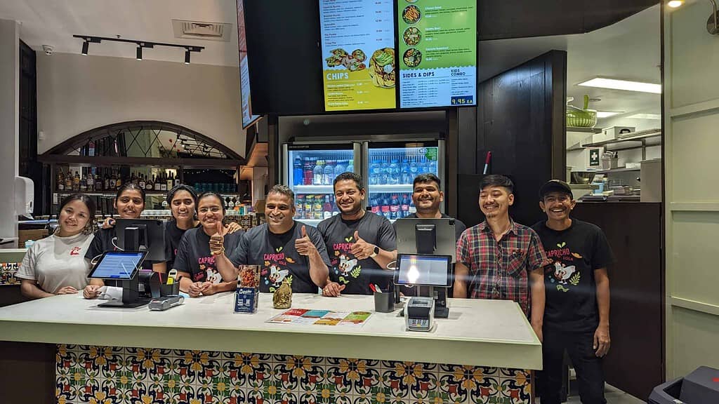 Local couple lead new chicken joint in Park Ridge